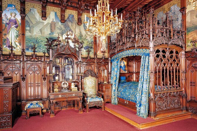 EXCLUSiVE SKIP-THE-CROWDS Neuschwanstein and Linderhof Castle Tour from Munich INCL. TICKETS - Oberammergau and Baroque Side Stops That Break Up the Castles