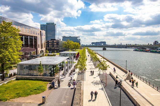 Explore Cologne in 60 minutes with a Local - Historical City Hall: Renaissance architecture plus civic context