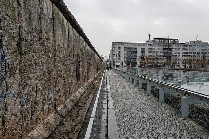 Explore The Berlin Wall: Cold War Berlin and Behind the Berlin Wall - Mapping East vs West Berlin in a tight 3-hour route