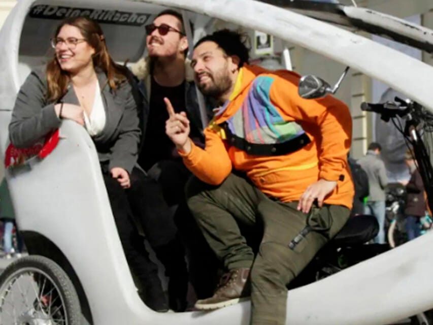 Exploring Munich by Pedicab: Premium Two Hour Tour - Old Town streets, iconic buildings up close, and the WWI–WWII contrast