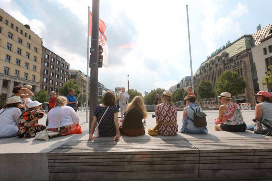 Filmtour Düsseldorf: From Hollywood to Netflix - Price and value: $29 for a story-heavy 2.5-hour walk