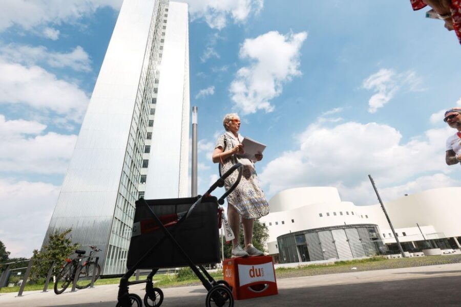 Filmtour Düsseldorf: From Hollywood to Netflix - Clayton Hotel to Hotel Nikko: pyrotechnics and a set-that-became-a-hotel