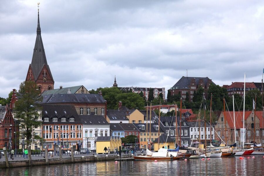 Flensburg: Private Guided Walking Tour - Flensburg’s Danish-German split is the whole point