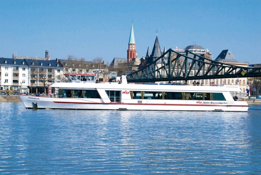 Frankfurt: 1-Hour Panorama Boat Cruise on the river Main - Boarding Experience: Smooth Entry and What’s Included