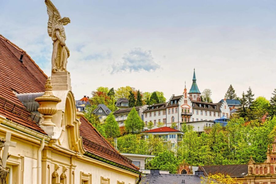 Frankfurt: Baden-Baden, Black Forest, Strasbourg Guided Tour - Lake Mummelsee and Cuckoo Clocks: Souvenirs With a Local Link