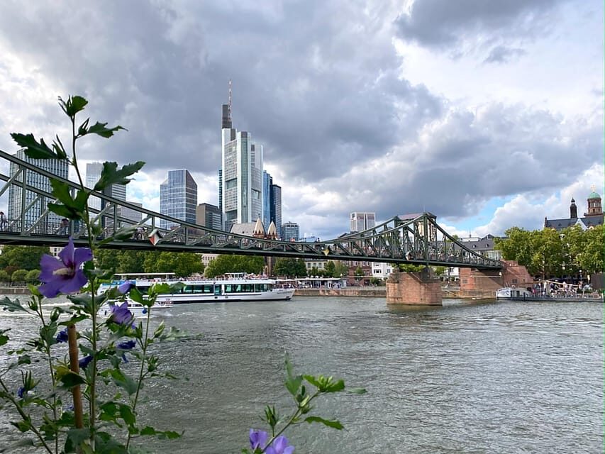 Frankfurt: Discover the heart of Frankfurt - a city tour in German - Key things you’ll appreciate on this Frankfurt city walk
