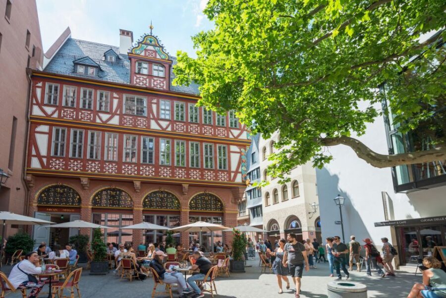 Frankfurt: Highlights and New Old Town English-Language Tour - How the pace feels in real life (and how guides keep it fun)