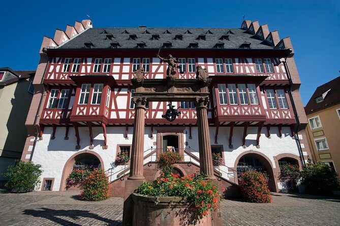 Frankfurt Hop-on Hop-off Tour - Comfort and the audio guide: helpful, but don’t assume perfect matching