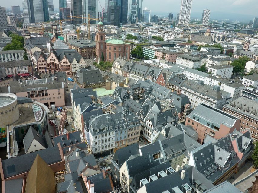 Frankfurt: Old Town Crime Mystery Game - What to wear and bring for Frankfurt weather and real walking