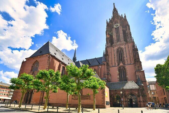 Frankfurt Old Town & Emperors: City Game & Walking Tour - Key things I’d circle before you go