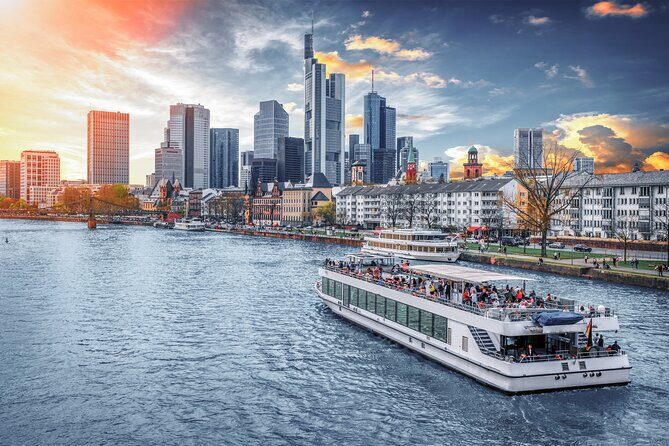 Frankfurt: Old Town Highlights Private Walking Tour - Alte Oper and Eschenheimer Turm: architecture you can read on foot