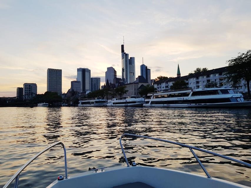 Frankfurt: Private Romantic Skyline Boat Tour - Who this romantic skyline cruise is best for
