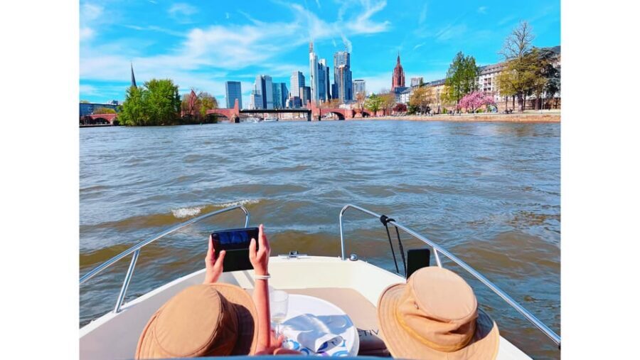 Frankfurt: Private Skyline Sightseeing Boat Tour - Sights You’ll See: Städel Museum to the European Central Bank