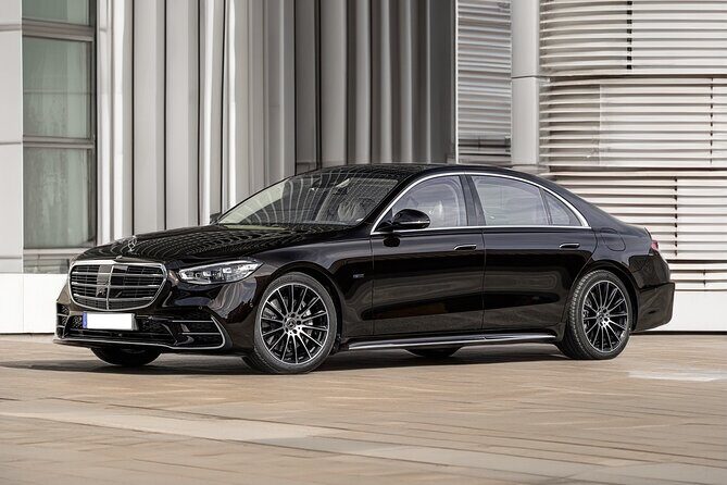 Frankfurt: Private Transfer to/from Airport and City - The Ride Itself: What a 25-Minute Private Car Experience Feels Like