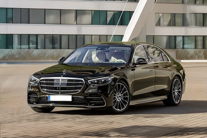 Frankfurt: Private Transfer to/from Airport and City - The Pickup Plan at Frankfurt Airport (FRA)