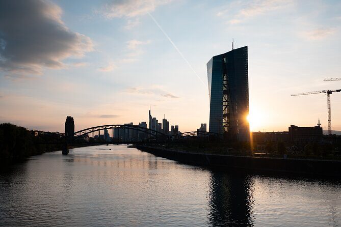 Frankfurt: Private Walking Tour with a Local - Old-town orientation with wall remnants and Main River views