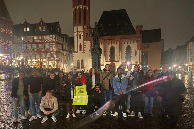 Frankfurt PubCrawl Weekend Pass (Fri + Sat) – Shots & Party - Shots on the move: how the crawl stays social across 3 bars