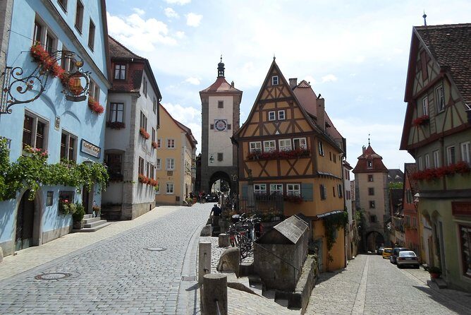 Frankfurt Super Saver: Neuschwanstein Castle and Rothenburg Day Trip - Neuschwanstein Castle: skipped-line entry and what the visit feels like