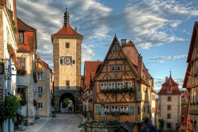 Frankfurt Super Saver: Neuschwanstein Castle and Rothenburg Day Trip - Price and value: what $597.38 is buying you (and what it isn’t)