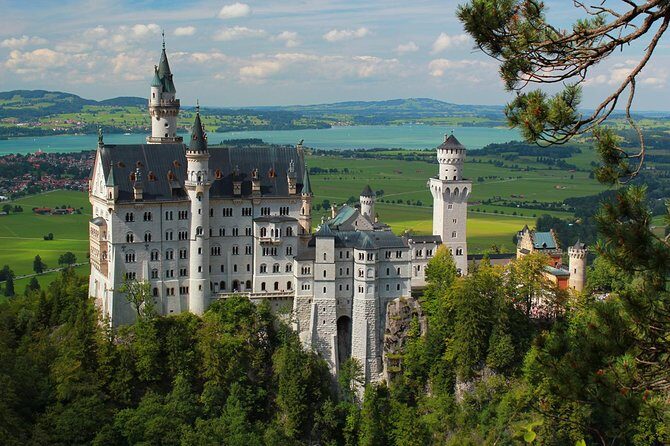 Frankfurt Super Saver: Neuschwanstein Castle and Rothenburg Day Trip - After the castle: photo time, shopping, and a lunch reality check
