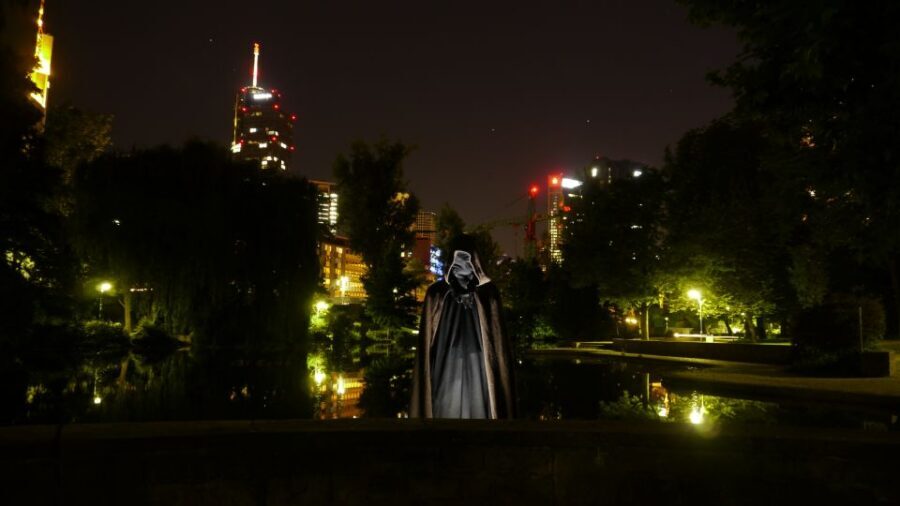 Frankfurt: The Black Death Tour - Eschenheimer Tower and the opening scene: stepping into a city that feared entry