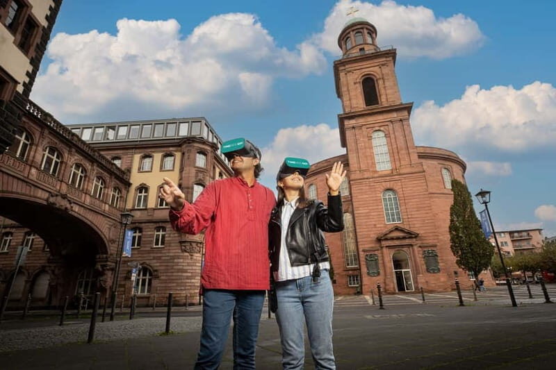 Frankfurt: Walking Tour - discover the city with VR glasses - Meeting at TimeRide and how the tour flows