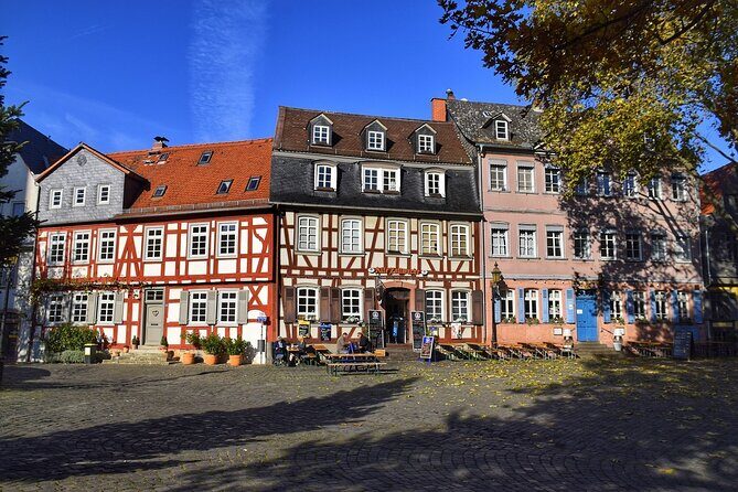 Frankfurt Walking Tour: Explore Top Sights & Hidden Gems - Starting at Alte Oper: Neo-Renaissance Frankfurt with a quick history hit