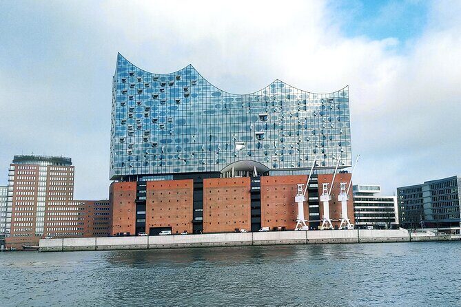 Free Tour: History of the Port, Red Light District and the Beatles - Grosse Freiheit 36: Where Beatles Club History Lives in the Street Name