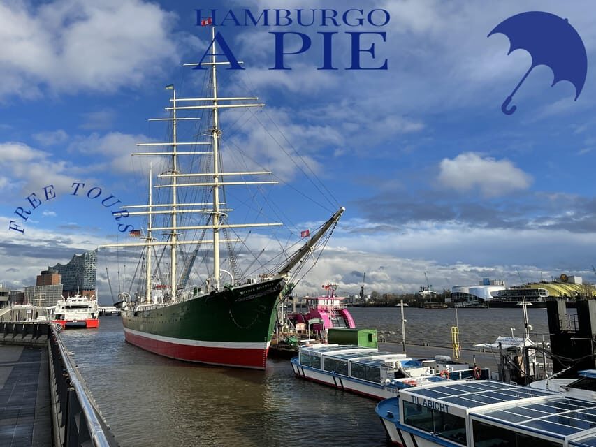 Free Tour: Port, Red Light District and Beatles. You decide how much to pay at the end - Beatles in Hamburg: Star-Club stories and a memorable ending