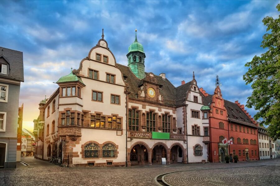 Freiburg: Exciting City Tour with sightseeing and history - Martin’s Gate, Kaiser-Joseph-Straße, and Münsterplatz: Moving Through the City’s Shape