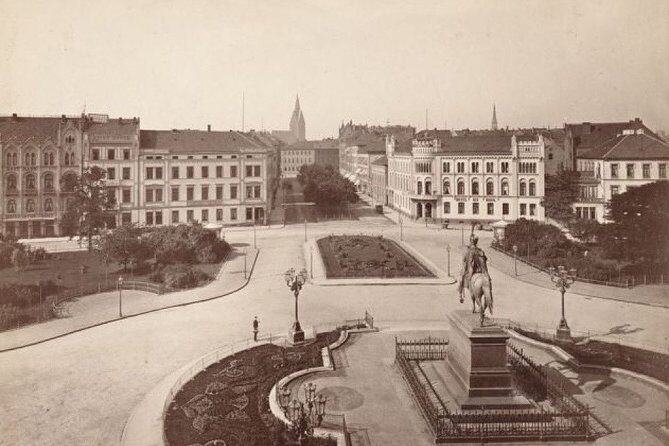 Fritz Haarmann murder tour through Hanover's old town - A 90-minute walk through Hanover’s darkest story