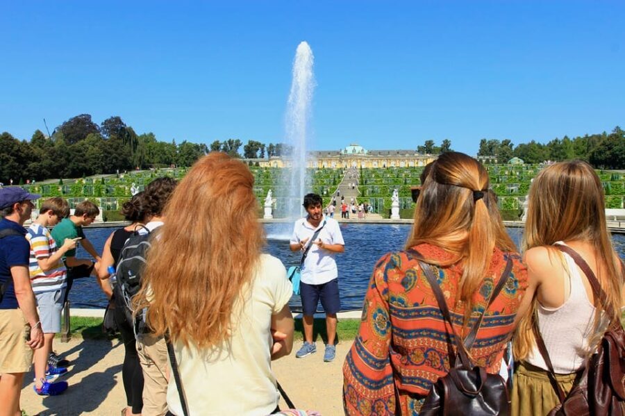 From Berlin: 6 Hour Tour to Potsdam - Guide quality, group size, and what you should do with the Italian language
