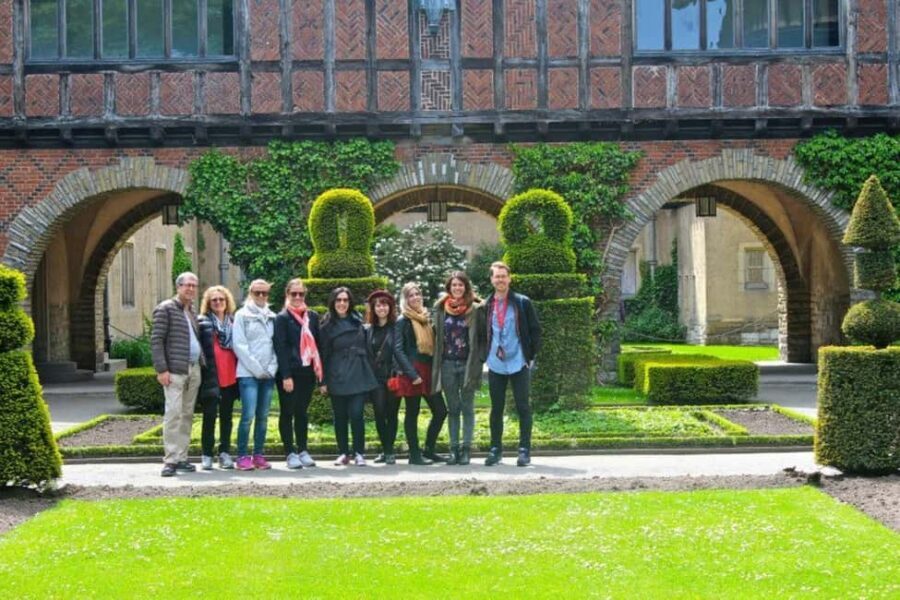 From Berlin: Potsdam & Sanssouci half day Walking Tour - Meeting point at Generator Berlin Alexanderplatz and how to start
