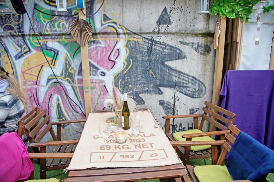 From Eigelstein to Nippes: city tour and wine hike - Key things I’d plan around