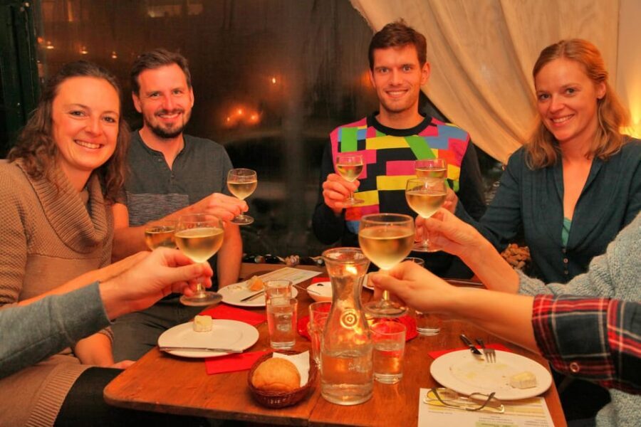 From Eigelstein to Nippes: city tour and wine hike - Language, group vibe, and the kind of guide time you get
