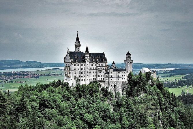 From Fussen: Neuschwanstein, Linderhof and More Private Tour - Hotel pickup and the run to Marienbrücke (Mary’s Bridge)