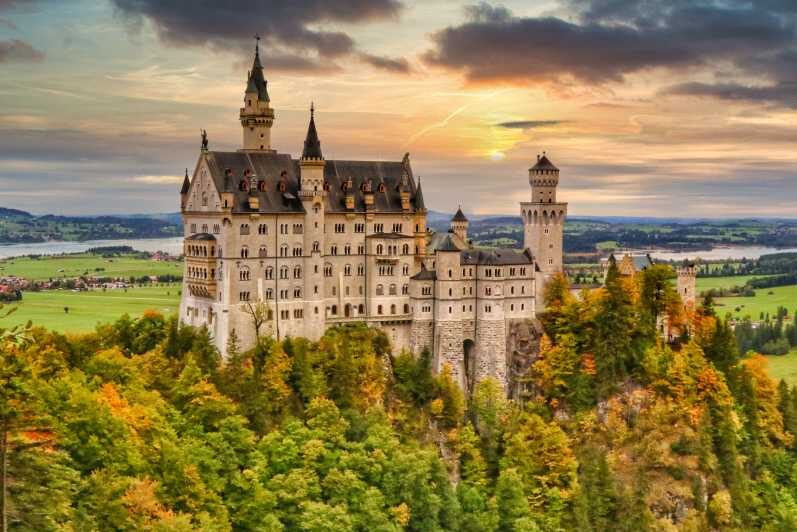 From Füssen: Neuschwanstein & Linderhof Castles Private Tour - Mary’s Bridge photo run: the best viewpoint needs the right timing