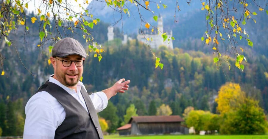 From Garmisch-Partenkirchen: Neuschwanstein Castle Tour - What to bring and how to pace yourself on mountain days