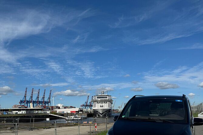 From Kiel: private Hamburg 6hour-Tour with a former Policeman - Premium private transfer and a smoother day flow