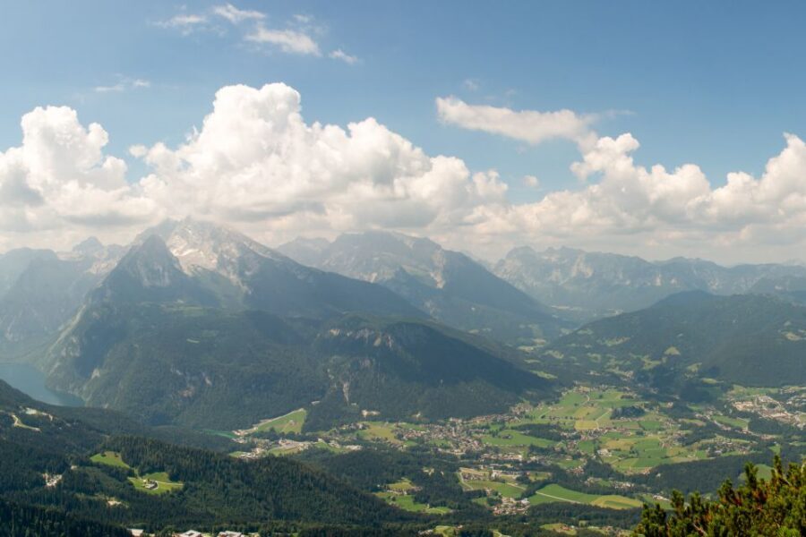 From Munich: Guided Group Tour to Eagle’s Nest - Timing, pace, and what to pack for 11 hours from Munich