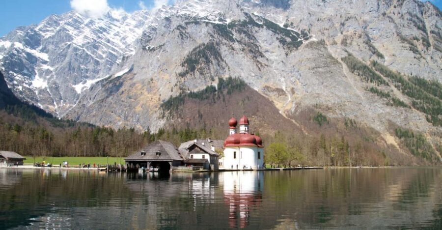 From Munich: Königsee Day Tour by Van - The scenic German Alpine Road drive: where the day turns into a day off