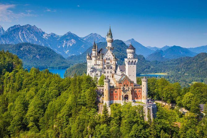 From Munich: Neuschwanstein Castle and Linderhof Private Tour - Key things to know before you go