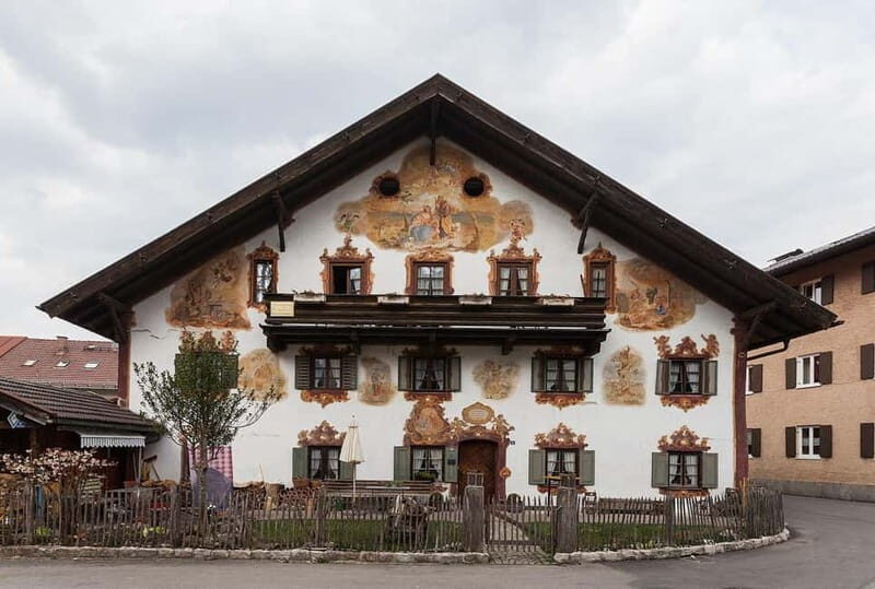 From Munich: To Neuschwanstein Castle, Linderhof, Oberammerg - A Smooth Munich-to-Castles Day Starts With Door-to-Door Pickup