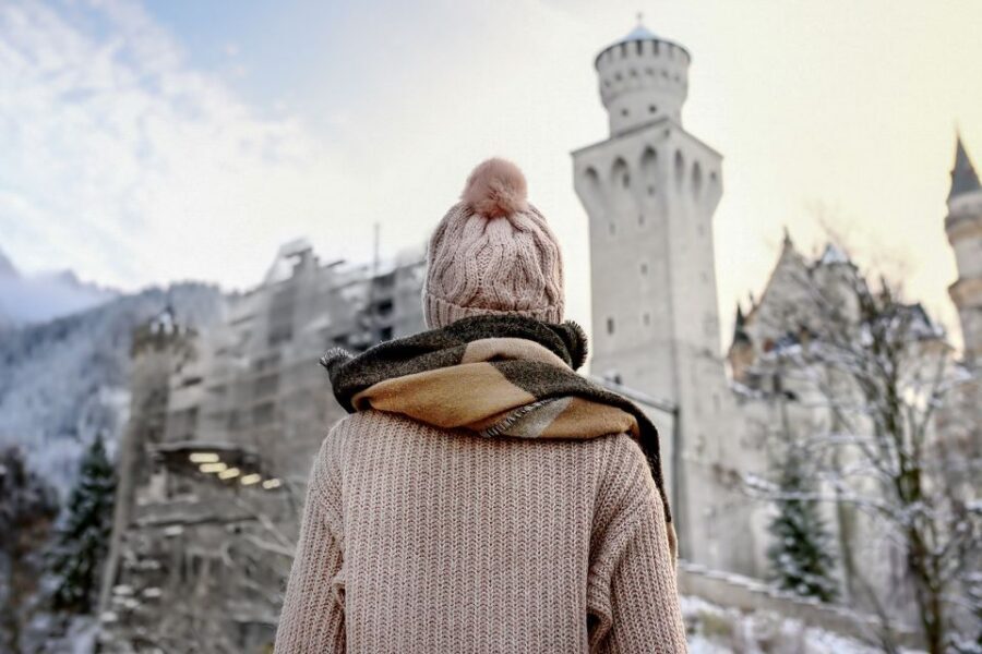 From Munich: Trip to Neuschwanstein & Linderhof in Spanish - Crossing Alpine Valleys to Linderhof’s Baroque Palace