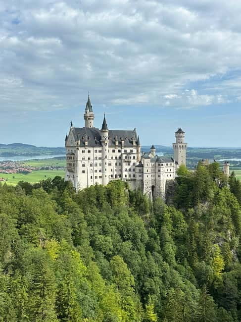 From Zurich: Neuschwanstein Castle Private Tour with Lunch - Key takeaways before you go