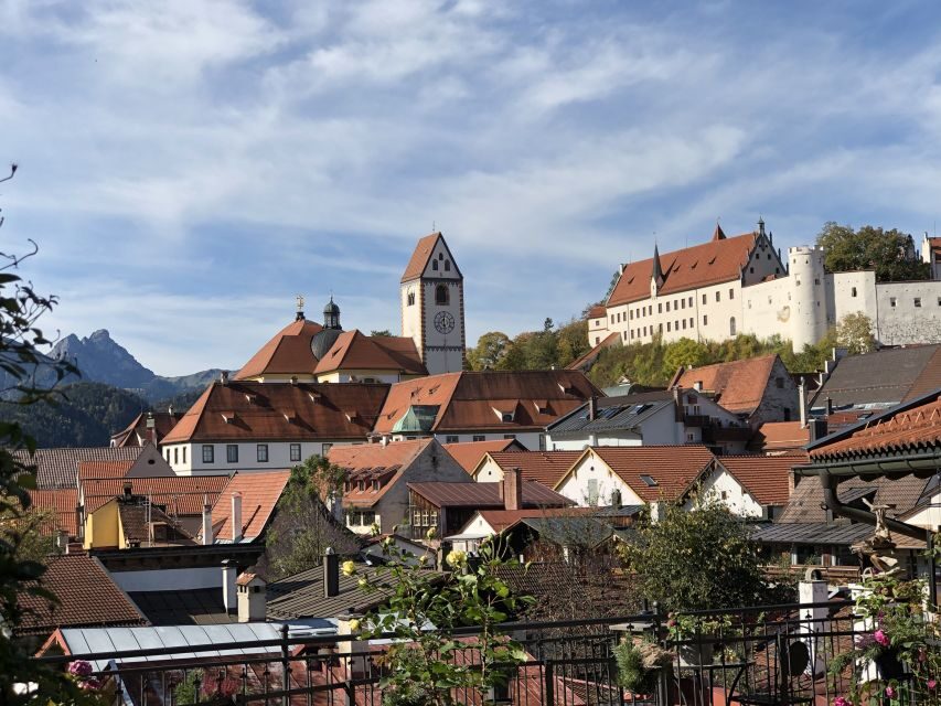 Füssen: Old Town Guided Walking Tour in German - Starting Point: Kaiser-Maximilian-Platz, 10 Minutes Early