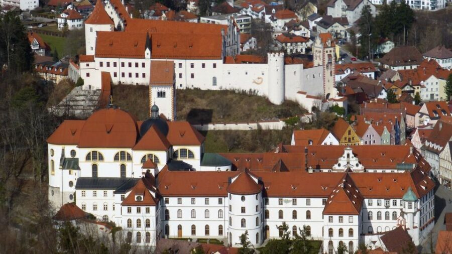 Füssen: Private Guided Walking Tour - How this tour sets up your Neuschwanstein day