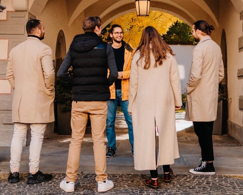 Genussvoll durch Tübingen: Kulinarische Stadtführung - Where you meet on the Neckarinsel (and how to spot your guide)