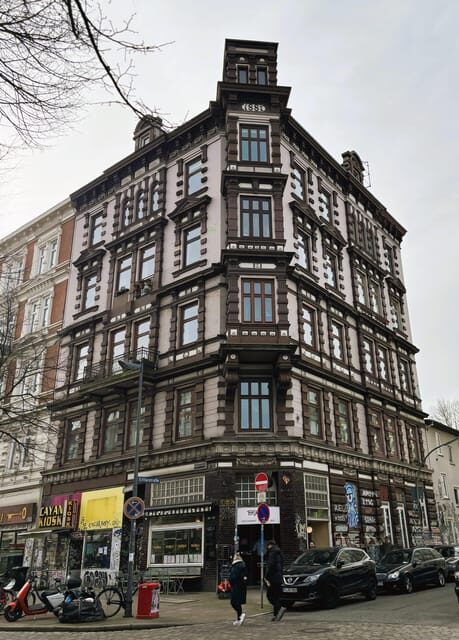 German guided insider tour of Hamburg's Schanzenviertel - Key things to know before you go