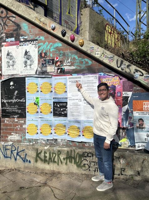 German guided insider tour of Hamburg's Schanzenviertel - The one-million-euros clue: a stop that rewards curiosity